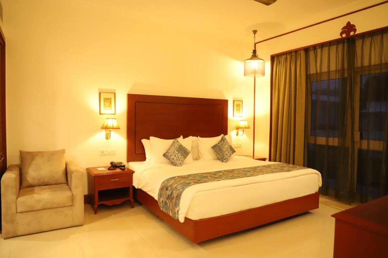 Hotel Chandela Khajurāho Exterior photo