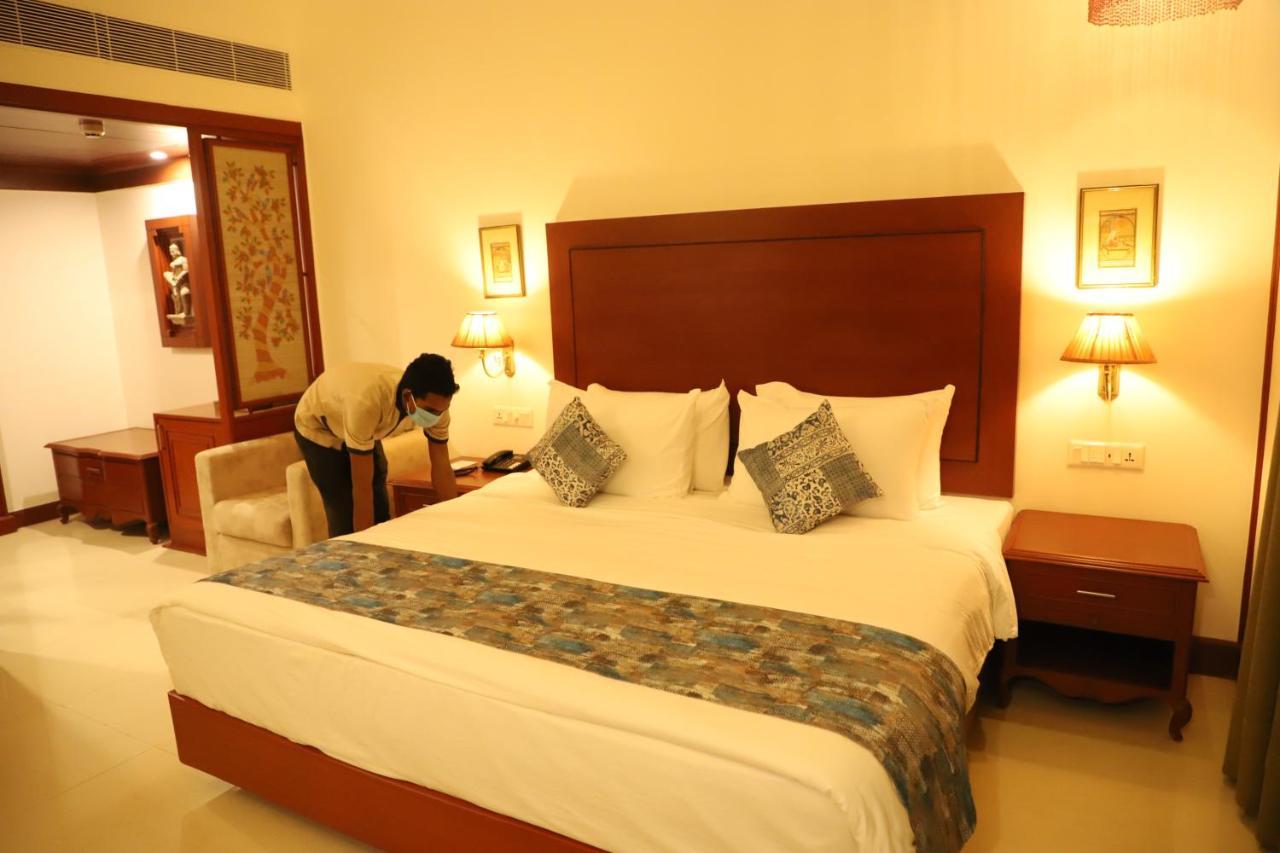 Hotel Chandela Khajurāho Exterior photo